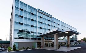 Doubletree By Hilton Newark